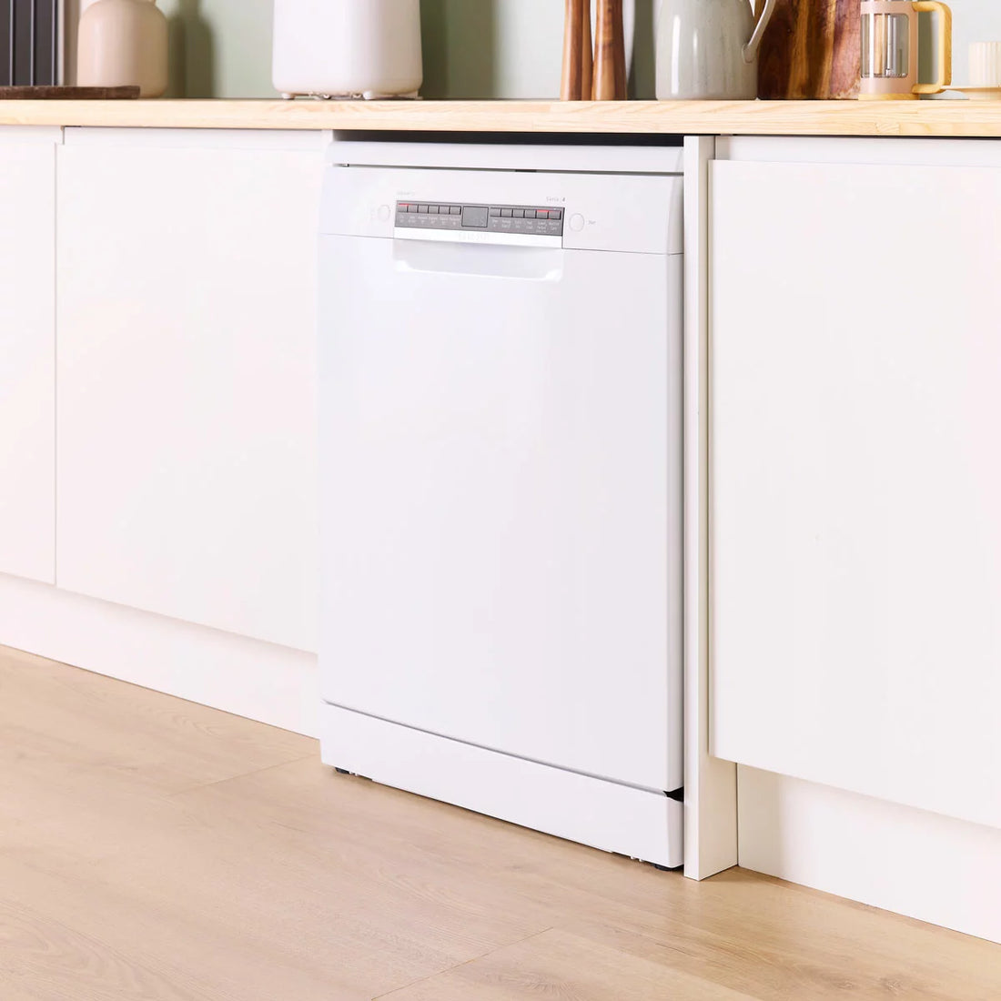 Bosch SMS4EMW06G Series 4 Freestanding 14 Place Setting Dishwasher, B Rated