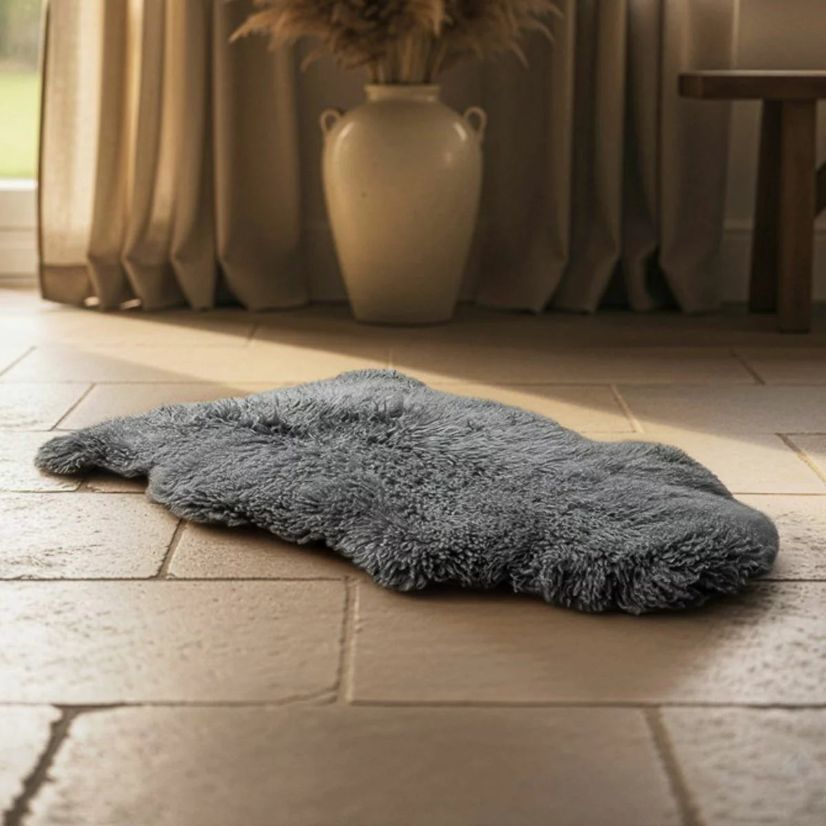 Bowron Back Country Sheepskin Rug, 60 x 90 cm