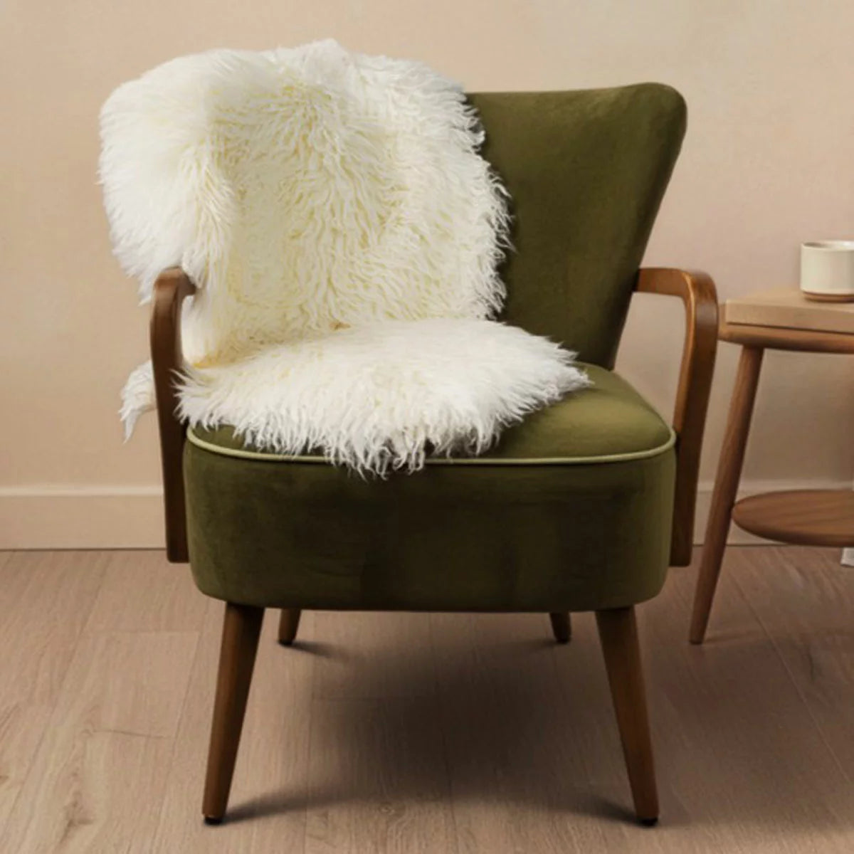 Bowron Back Country Sheepskin Rug, 60 x 90 cm