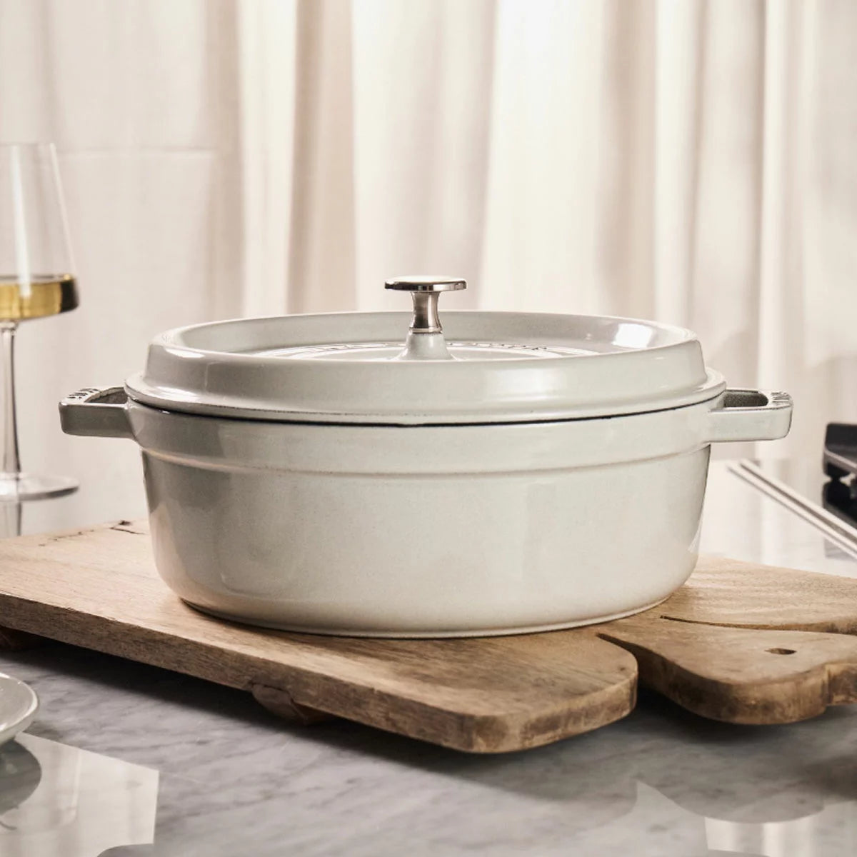 STAUB Shallow Cocotte in White Truffle, 26cm/3.7L