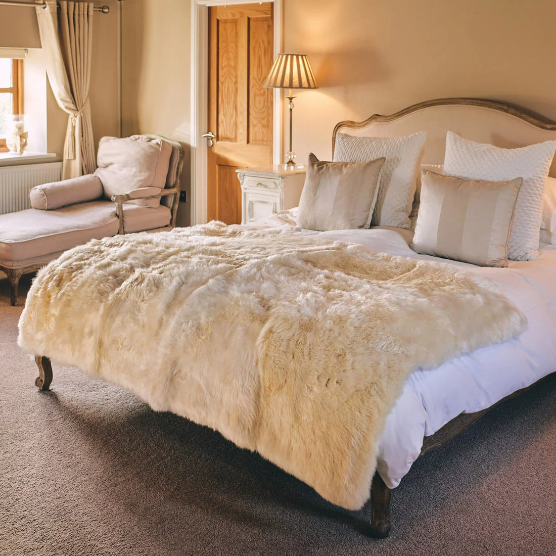 Bowron Sheepskin Area Rug, 120 x 180 cm