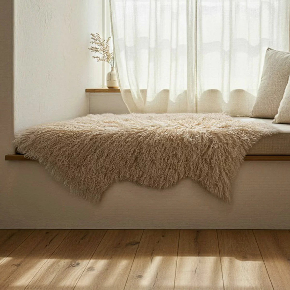 Bowron Tibetan Sheepskin Rug, 60 x 90 cm