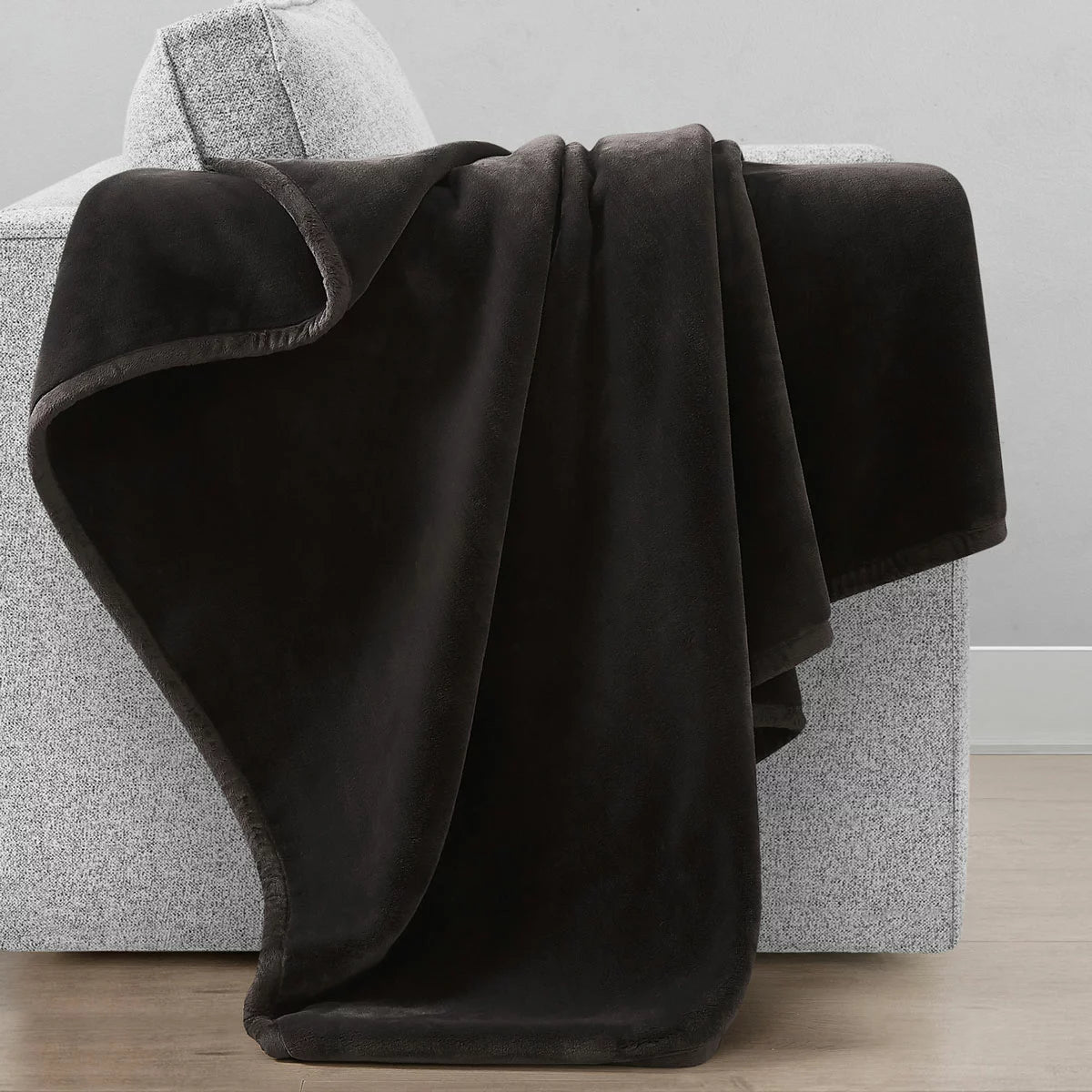 Coco Plush Throw, 152 x 177 cm