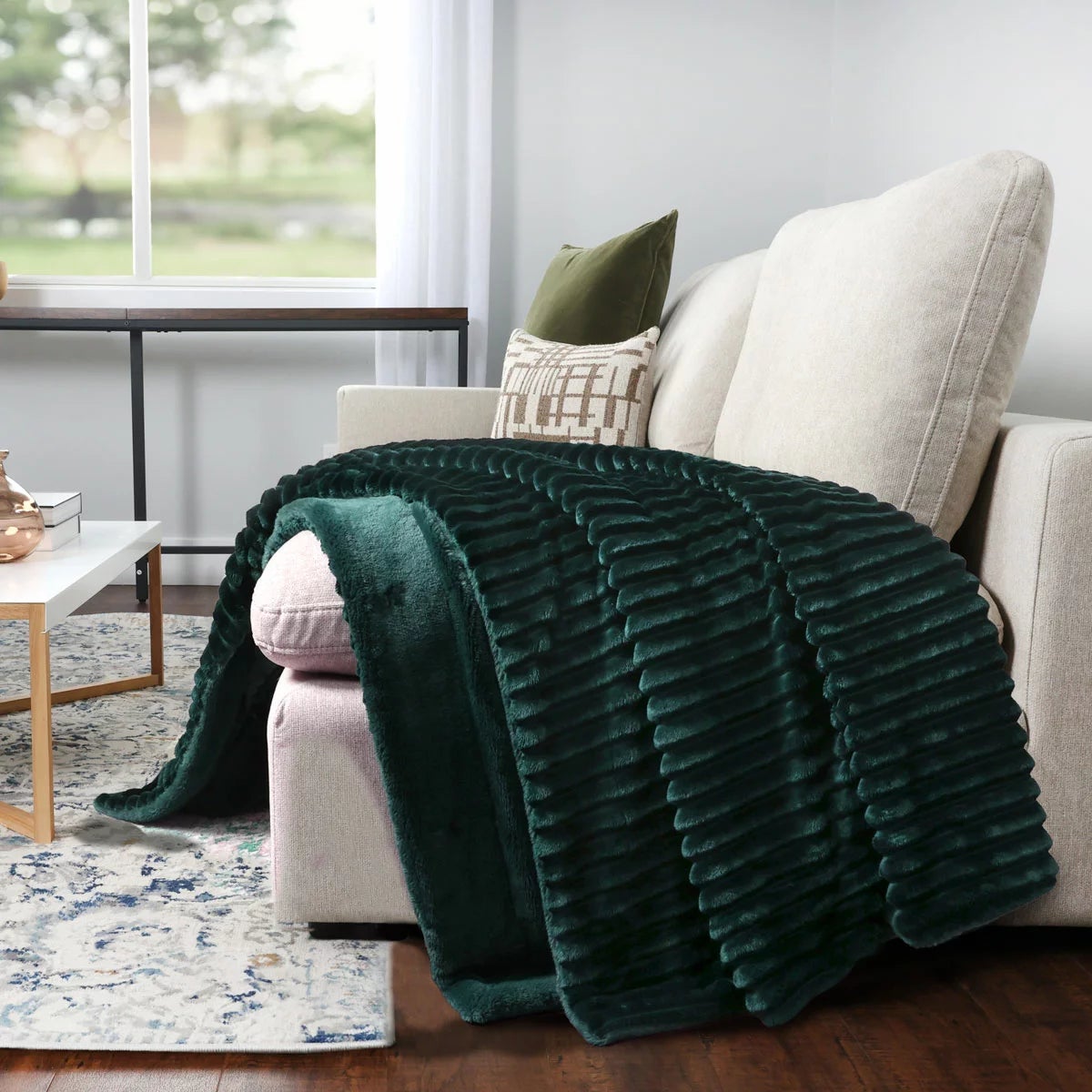 Life Comfort Textured Faux Fur Throw, 152 x 177 cm, view 3