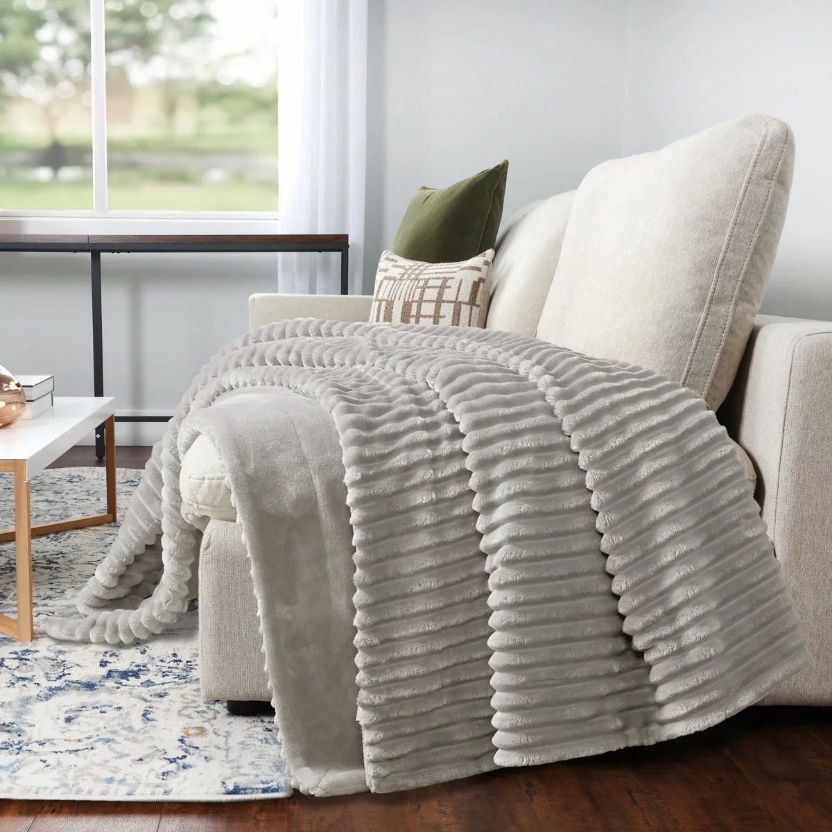 Life Comfort Textured Faux Fur Throw, 152 x 177 cm, view 6