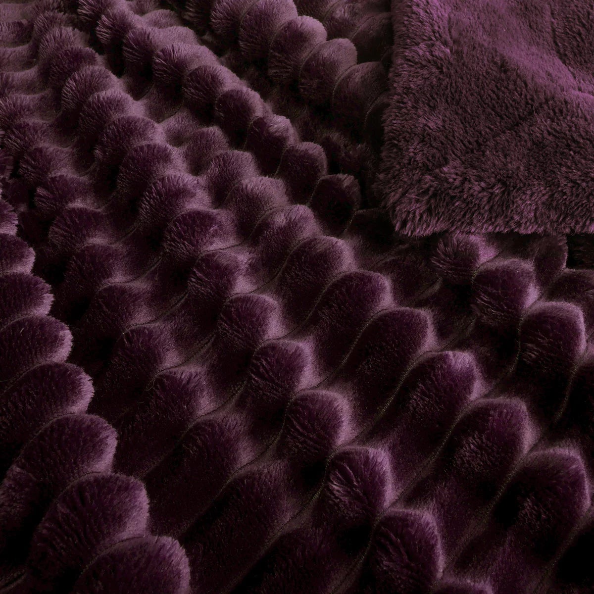 Life Comfort Textured Faux Fur Throw, 152 x 177 cm, view 2