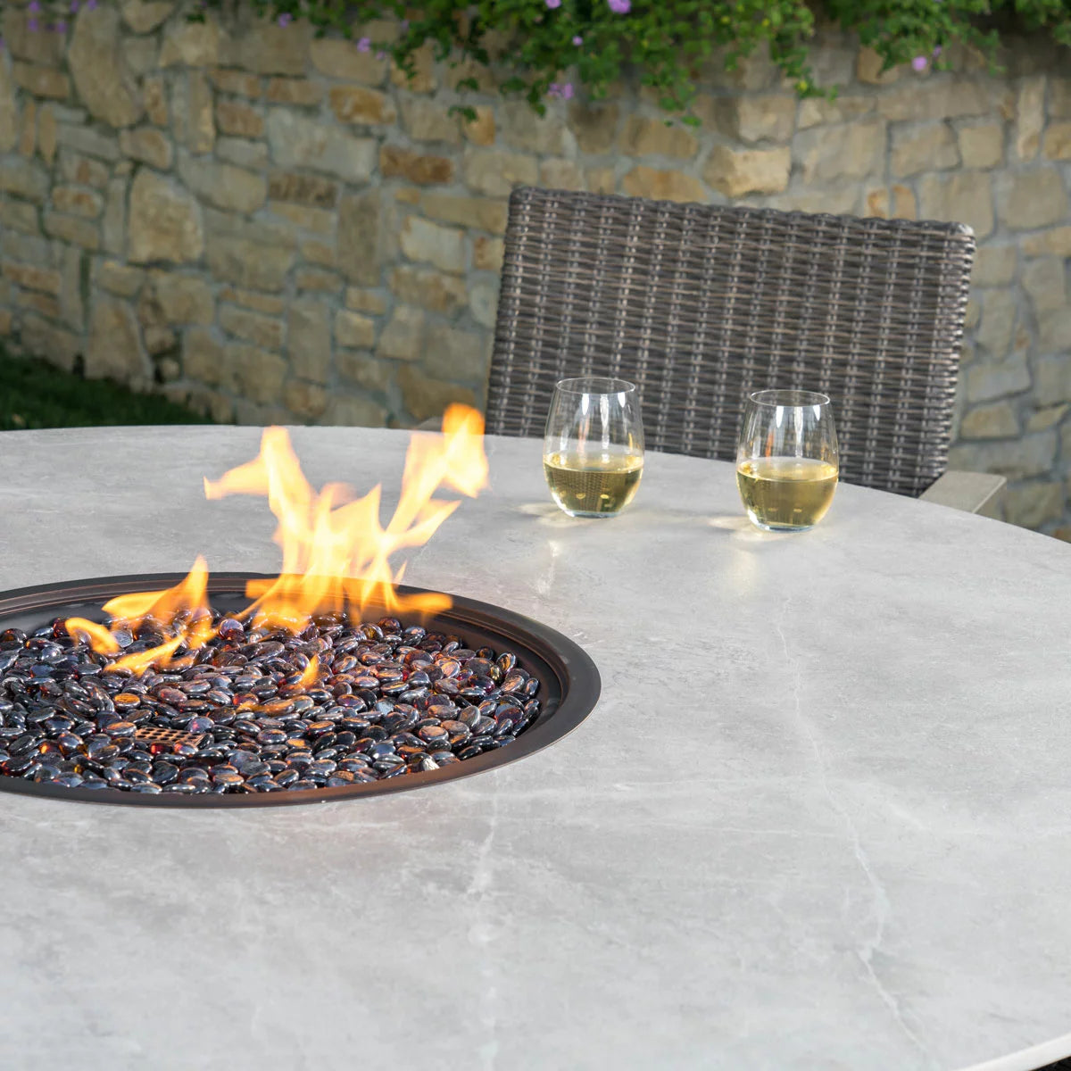 SunVilla Dover 7 Piece Wicker High Dining Fire Set + Cover