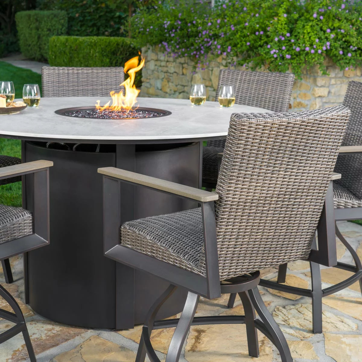 SunVilla Dover 7 Piece Wicker High Dining Fire Set + Cover