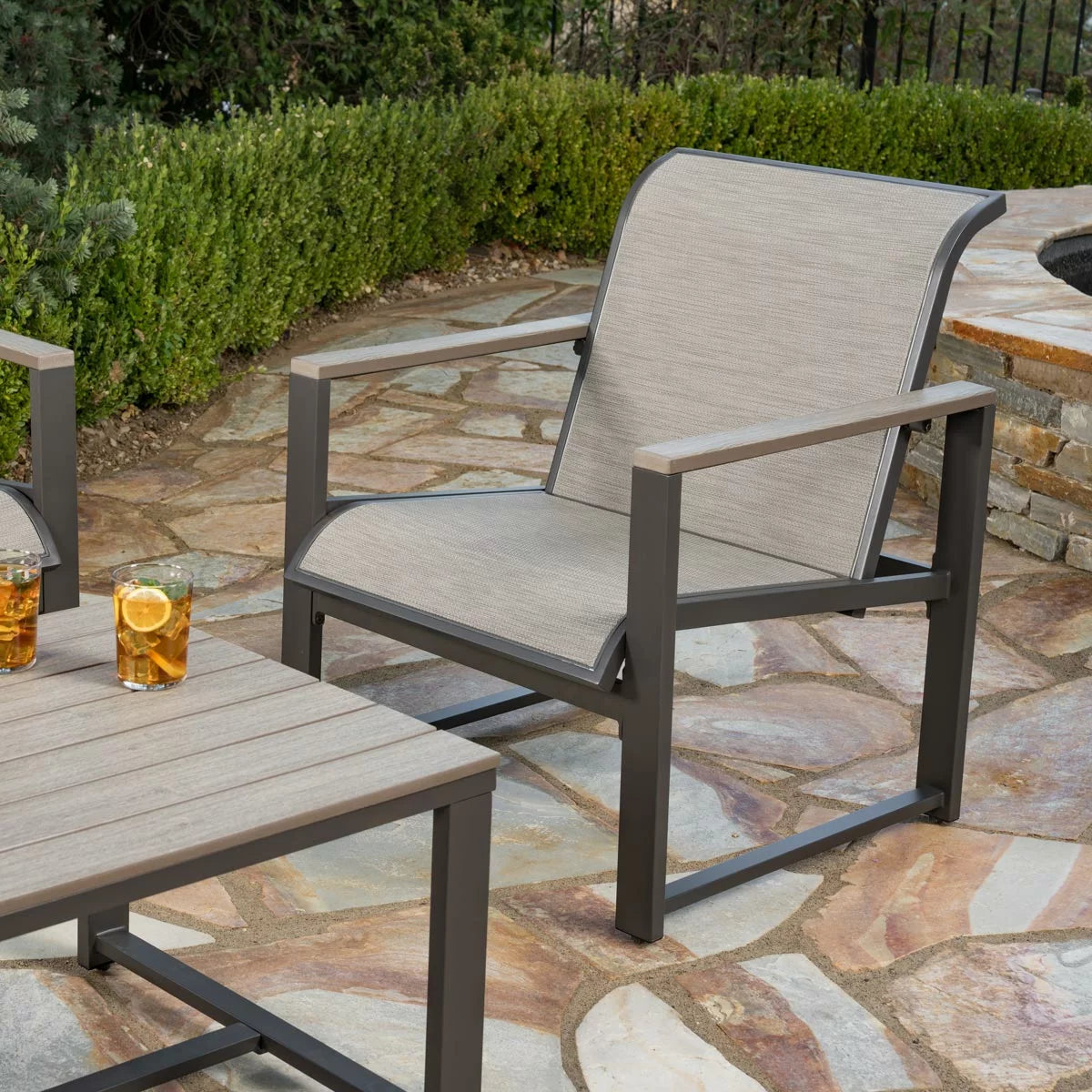 Sunvilla Helio 4 Piece Sling Patio Set + Cover