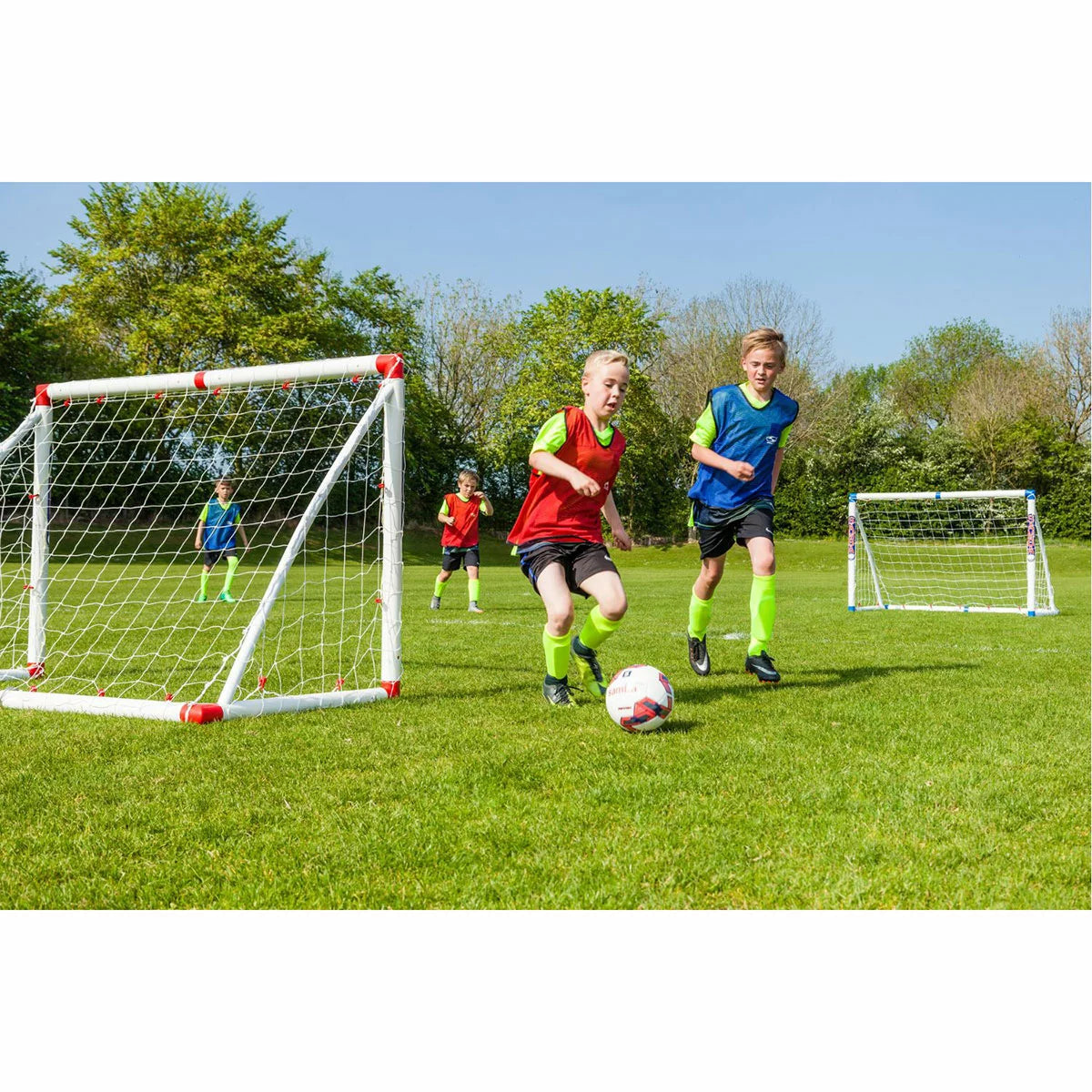 Samba 6' x 4' Football Goal Set with Carry Bag and Bibs