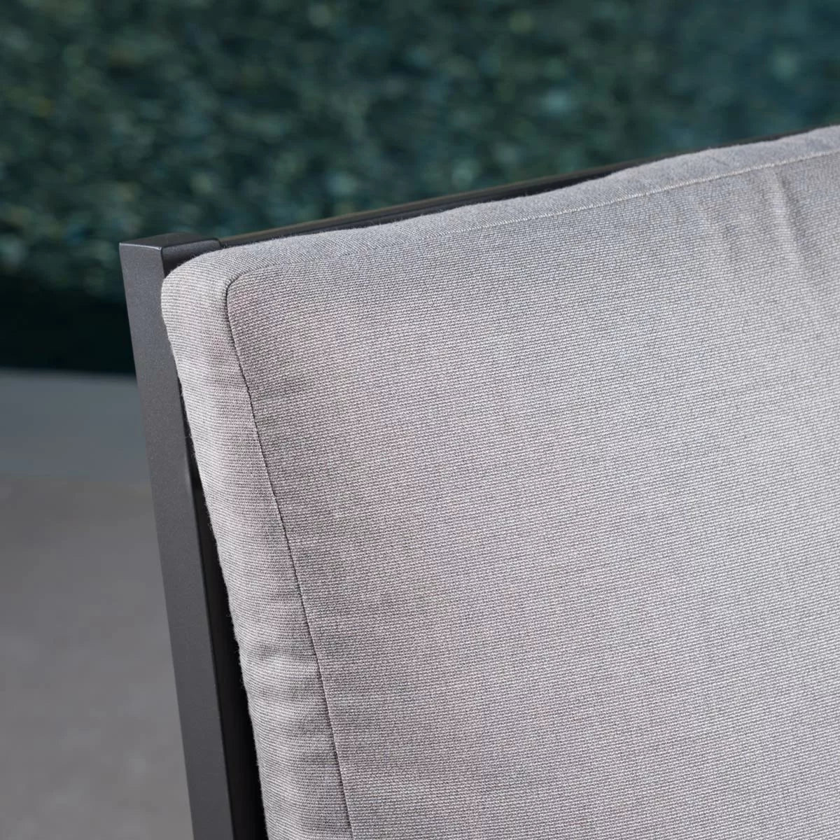 SunVilla Archer 7 Piece Cushioned Dining Set + Cover