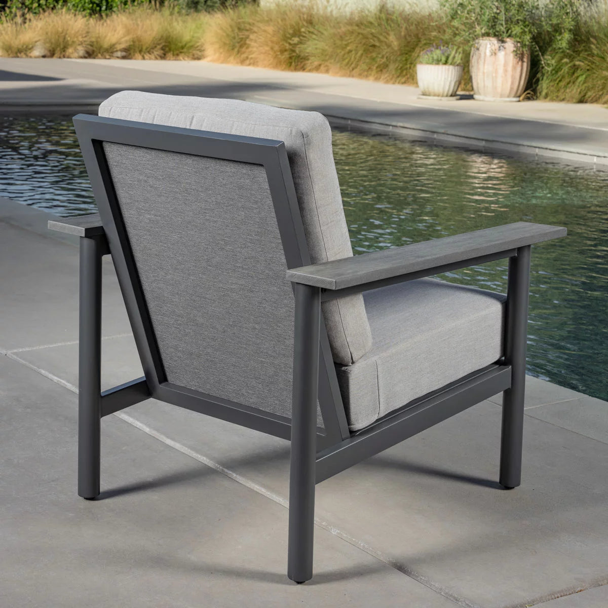 SunVilla Citadel 4 Piece Deep Seating Set + Cover