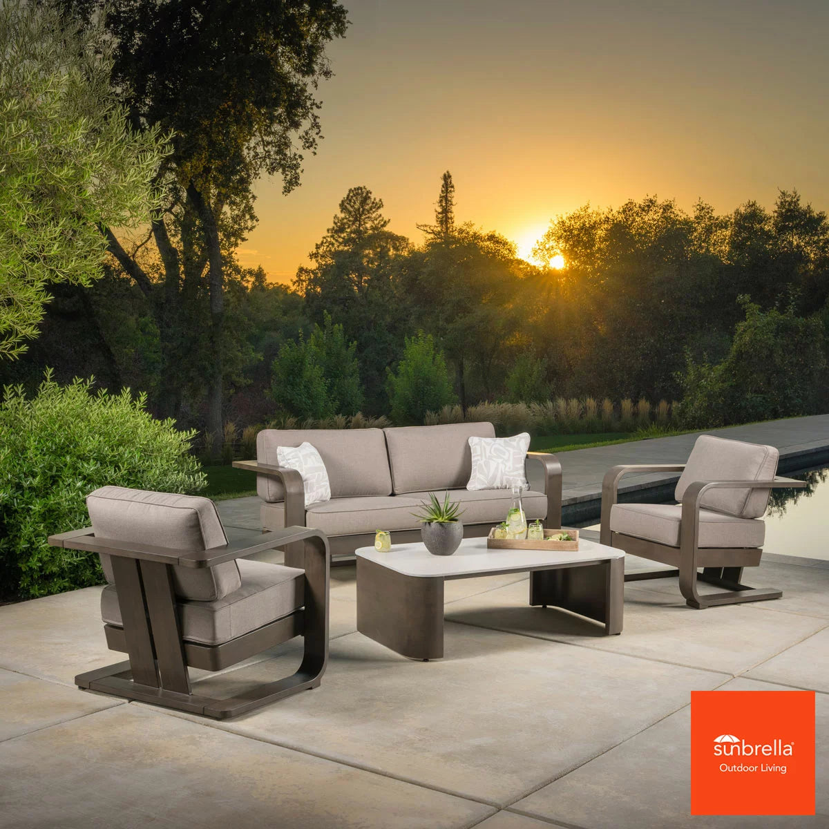 SunVilla Gibson 4 Piece Deep Seating Set + Cover