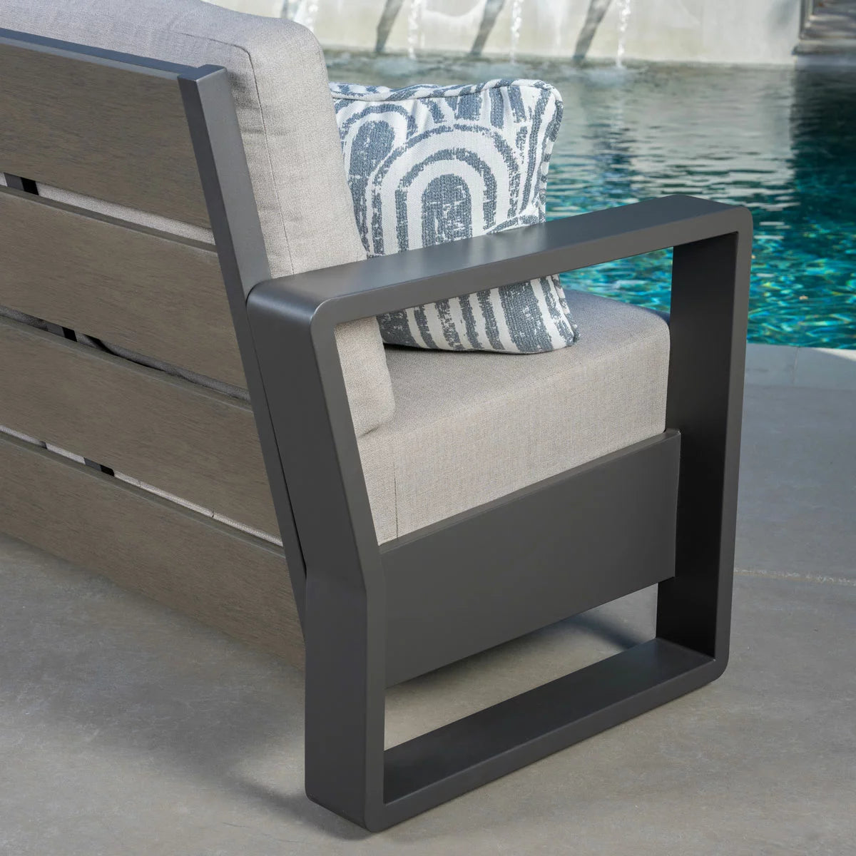 SunVilla Archer 4 Piece Deep Seating Patio Set + Cover