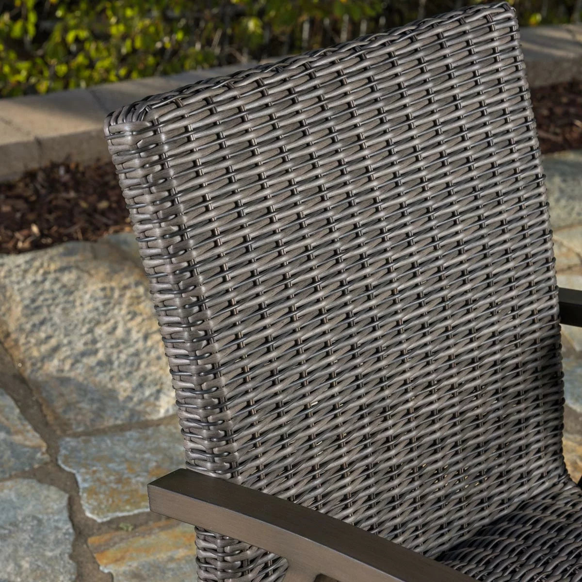SunVilla Sarasota 7 Piece Low Wicker Dining Fire Set + Cover