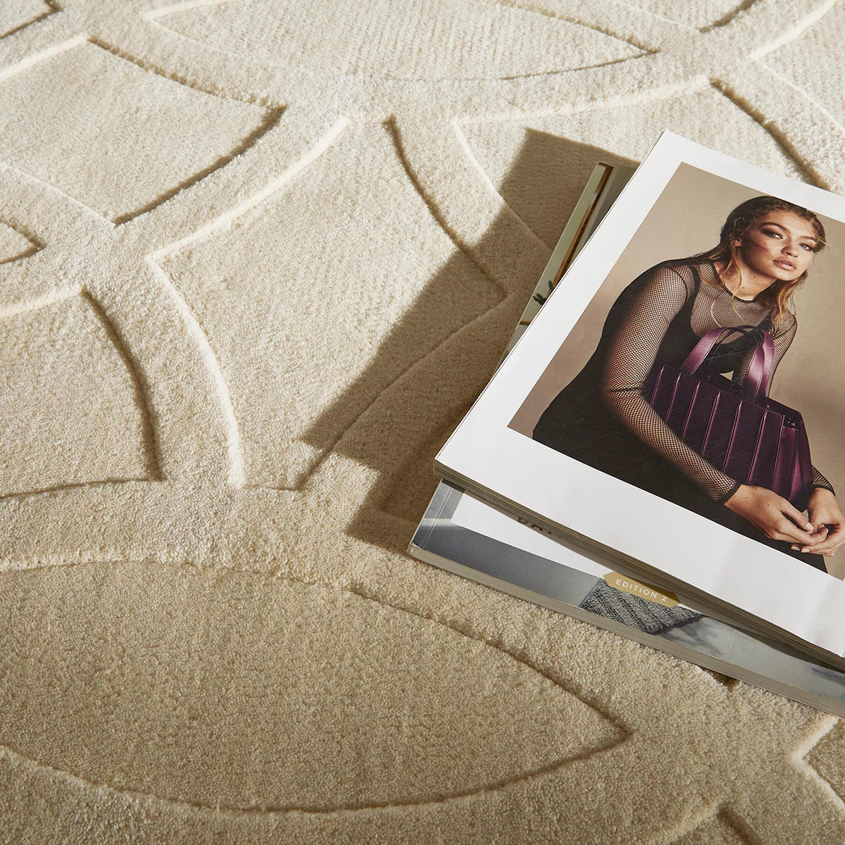 Concept Looms Priory Ivory Circles Rug in 4 Sizes