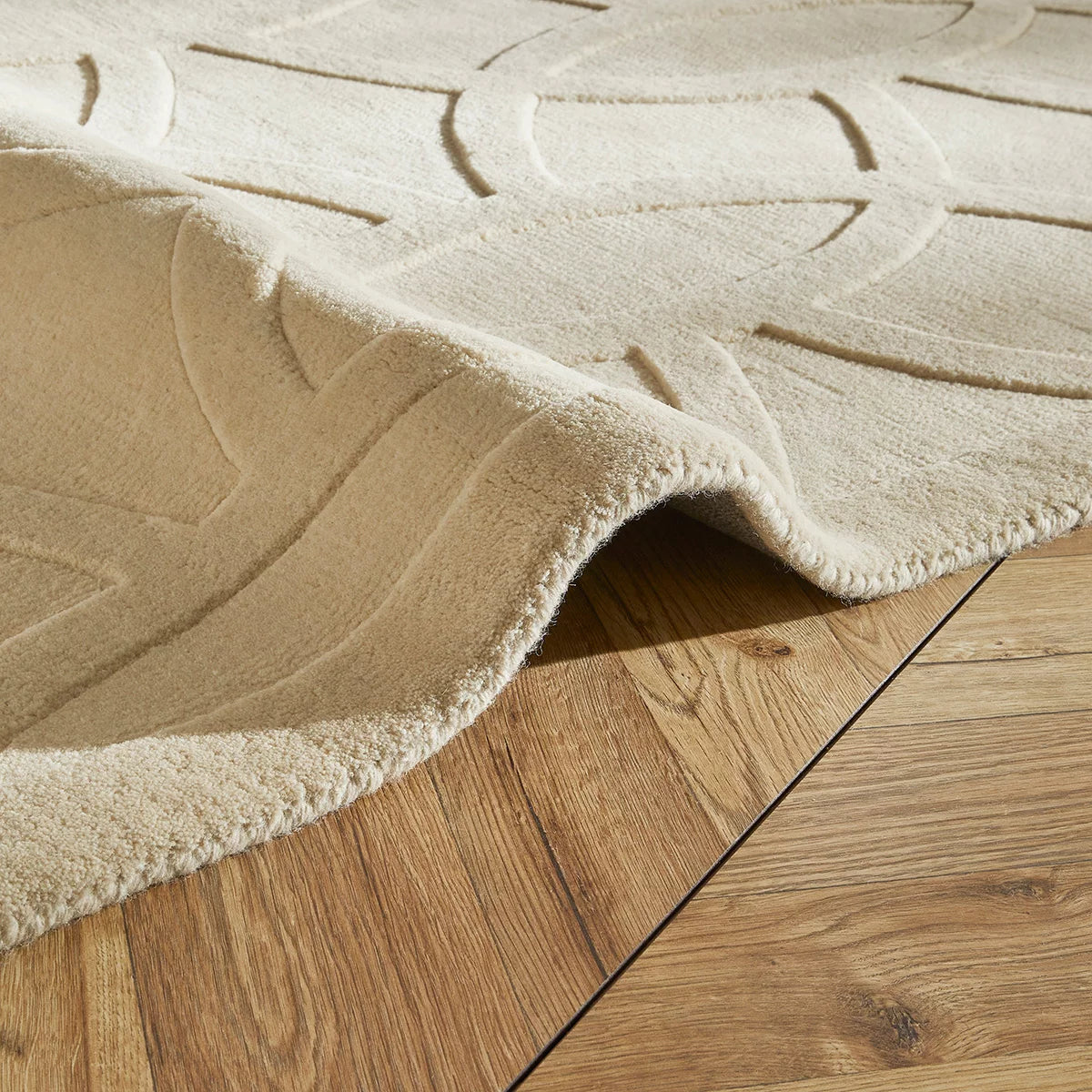 Concept Looms Priory Ivory Circles Rug in 4 Sizes