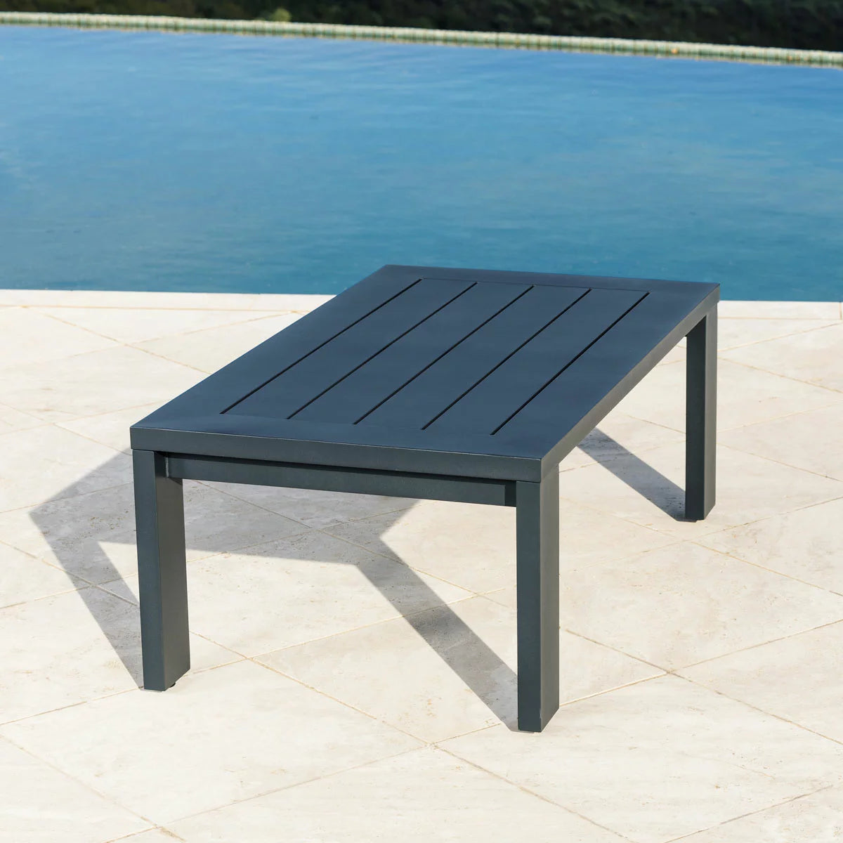 MoDe Terressa 4 Piece Deep Seating Set + Cover