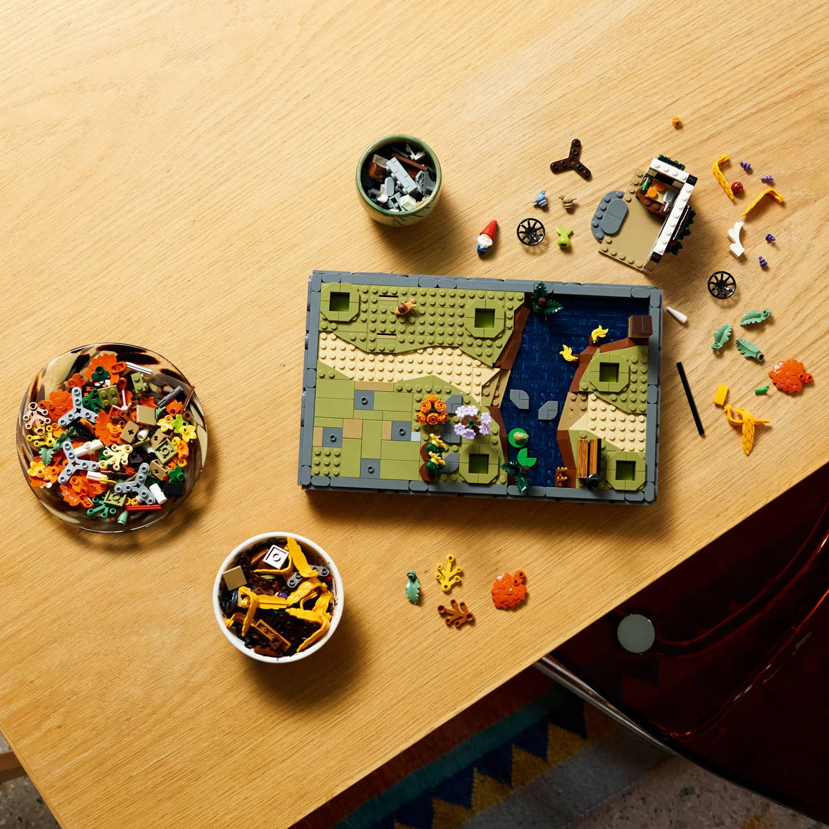 LEGO Icons Autumn Cottage Garden - Model 11372 (18+ Years)
