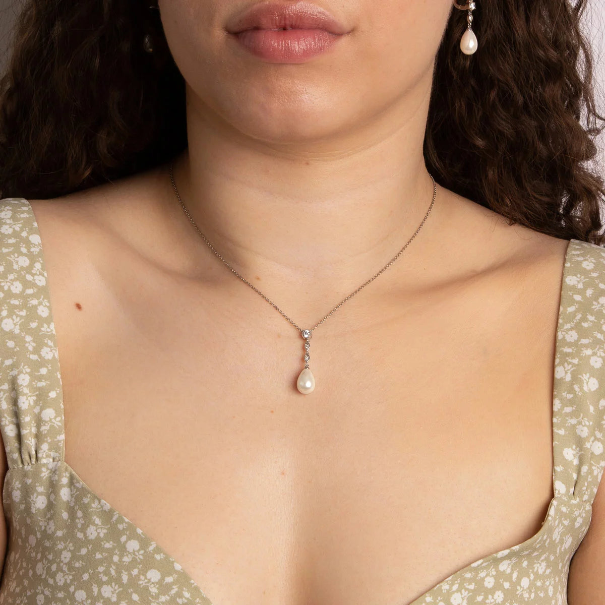 Diamonfire Sterling Silver Shell Pearl Drop Pendant Necklace