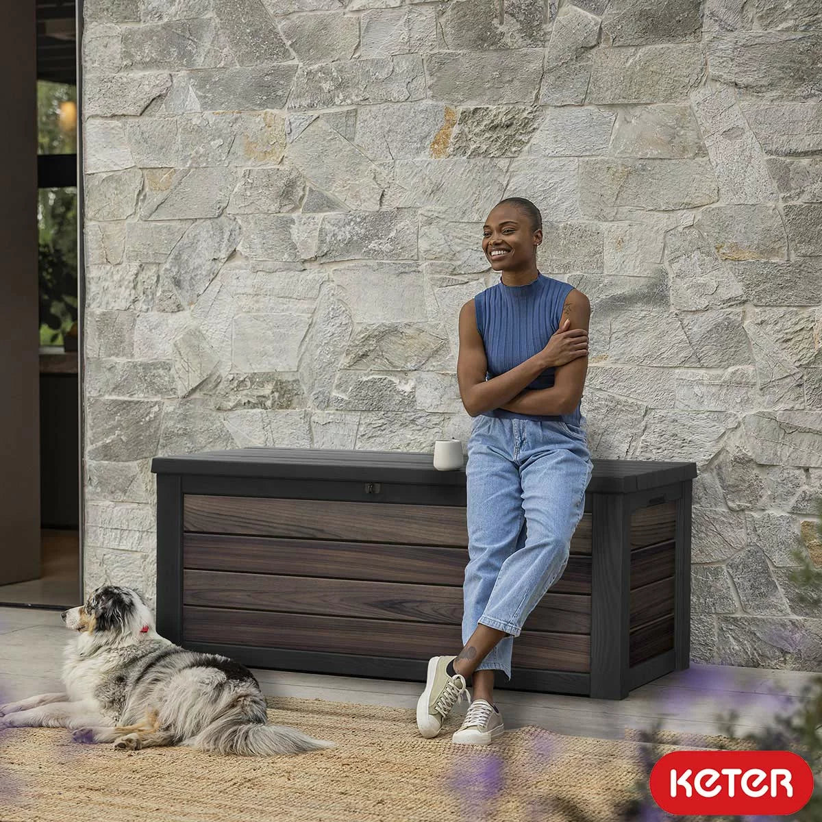 Keter Rosewood Signature 575 Litre (150 Gallon) Deck Box