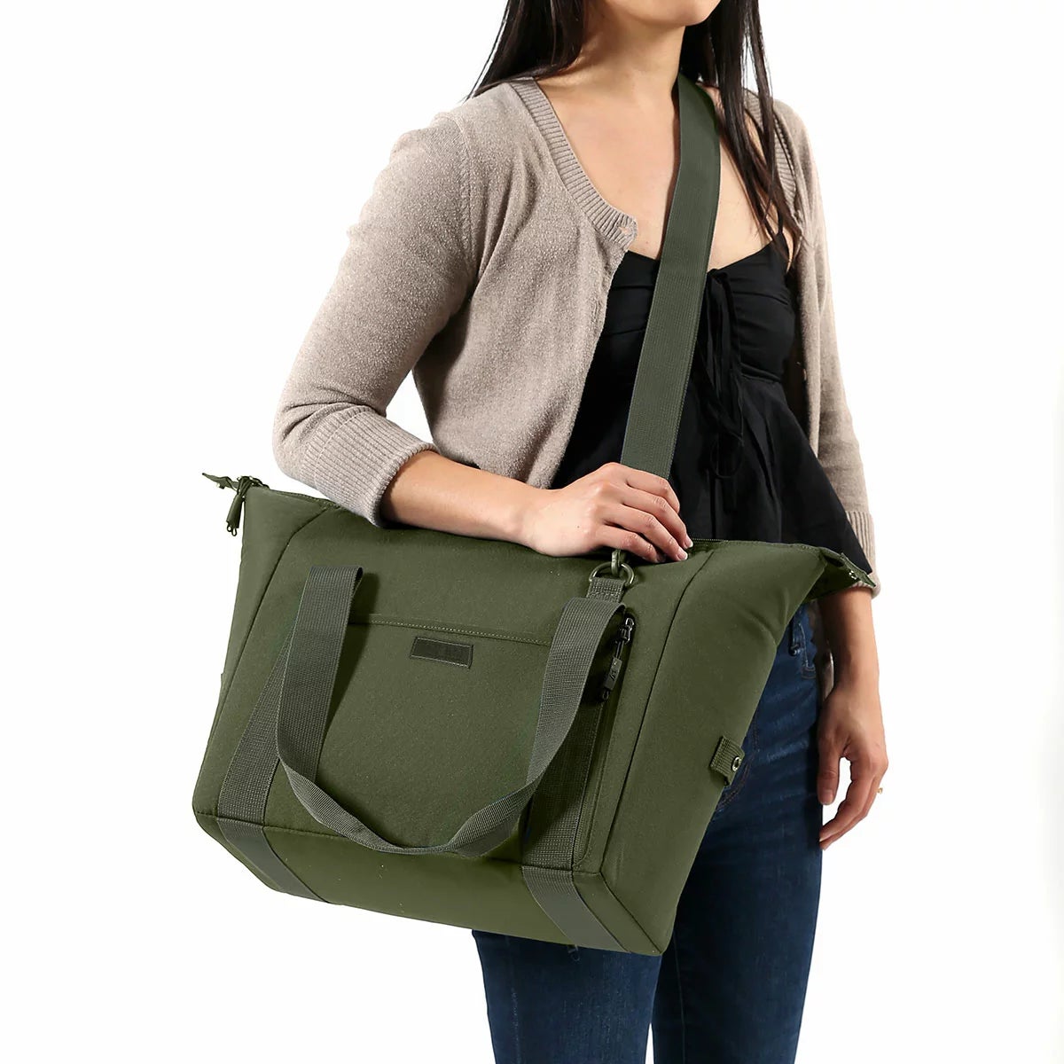 Titan 25 Can Insulated Carry-ALL with 2 High Performance Ice Walls, view 19