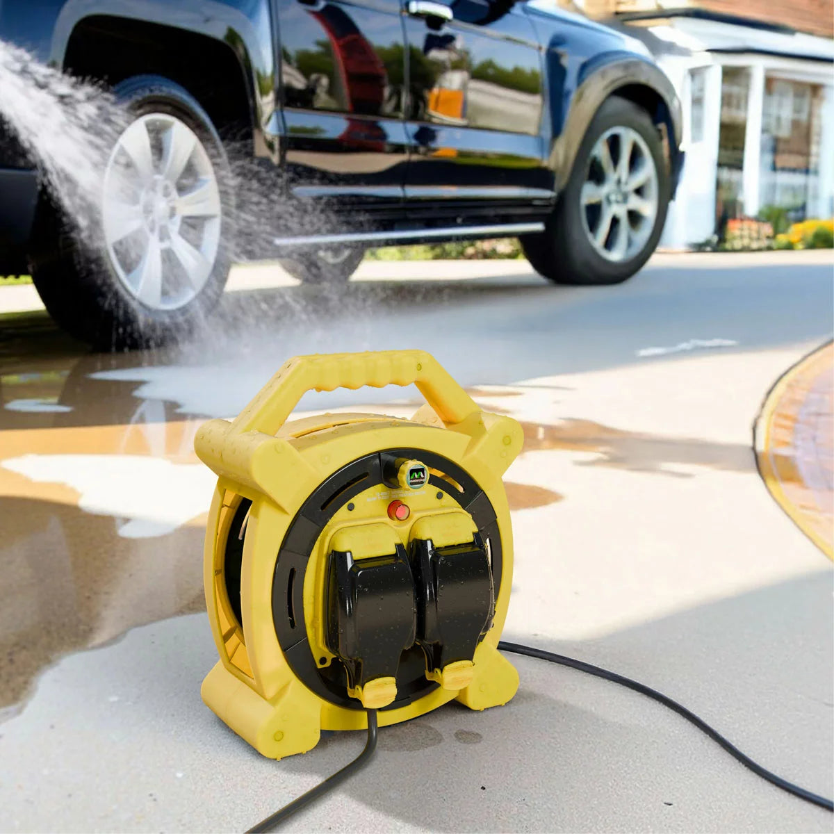 Masterplug 20M Weatherproof Cable Reel with 2 x IP54 Sockets