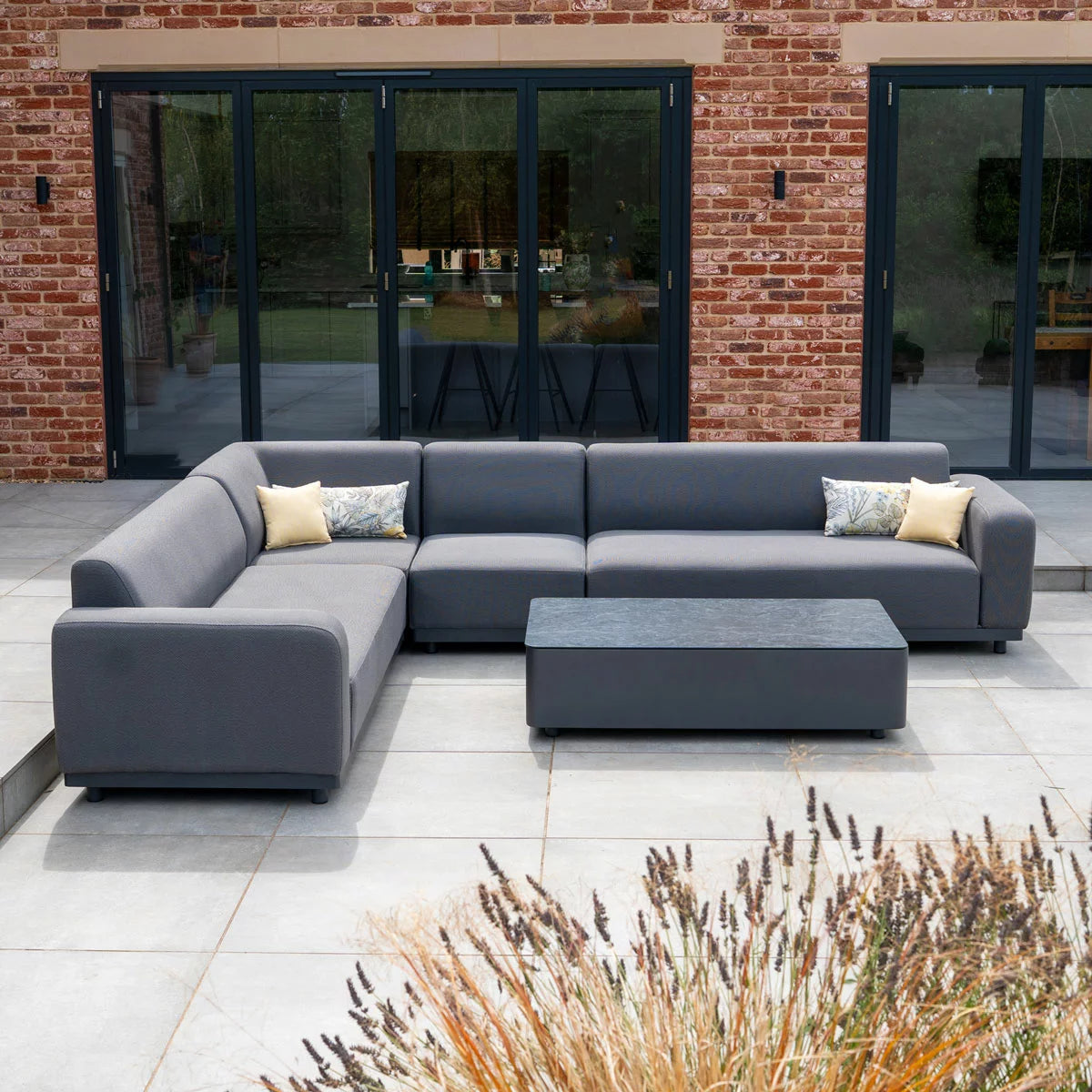Harbour Lifestyle Luna Large Corner Patio Set + Cover