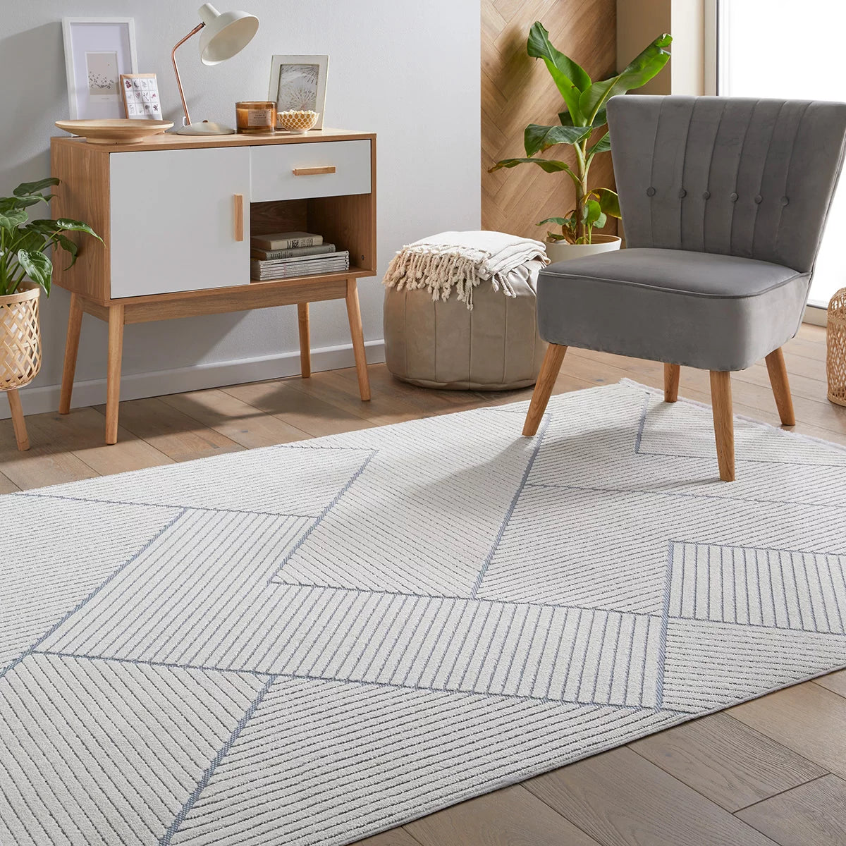 Concept Looms Jazz Blue Geo Indoor Outdoor Rug, in 2 Sizes
