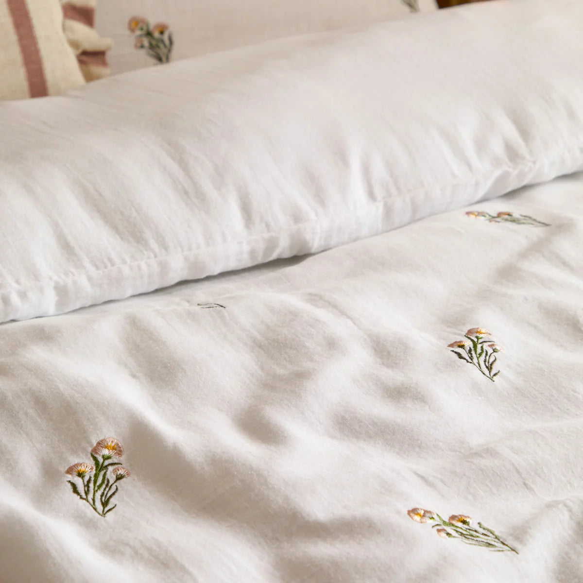 Wylder Josephine Embroidered Muslin Duvet Cover Set, in 4 Sizes