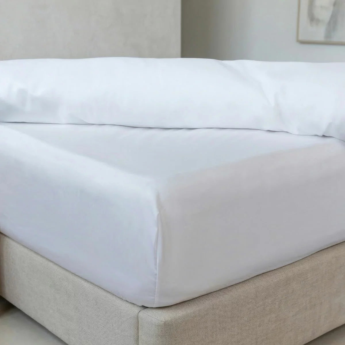 Belledorm Bamboo Cotton Blend White Fitted Sheet in 4 Sizes