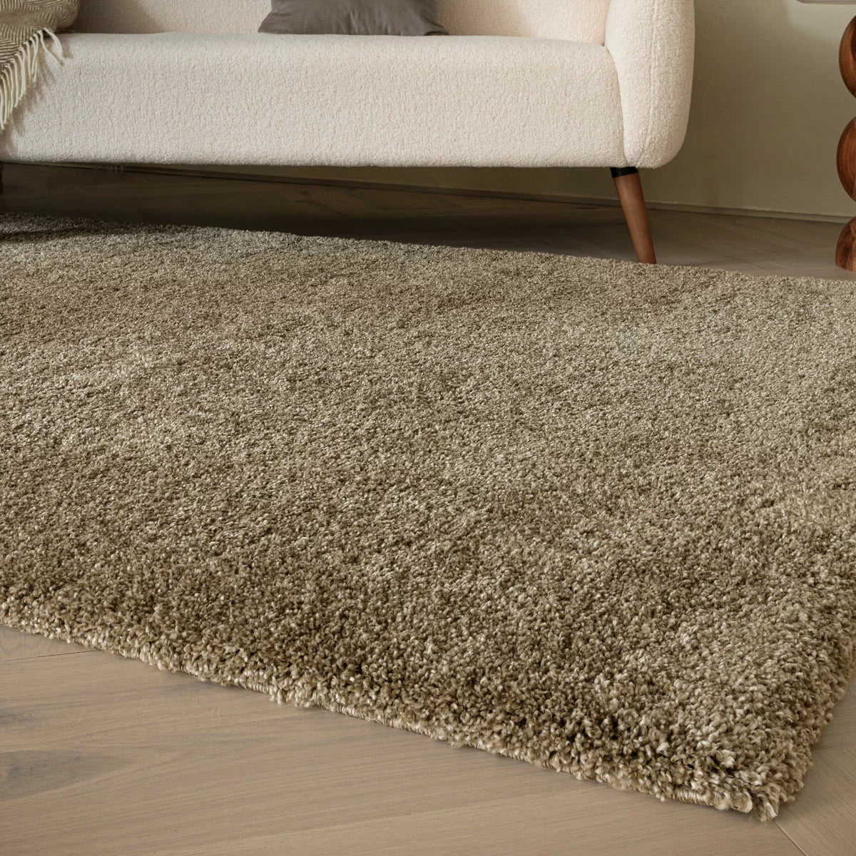 Atlas Shaggy Natural Rug, in 3 Sizes