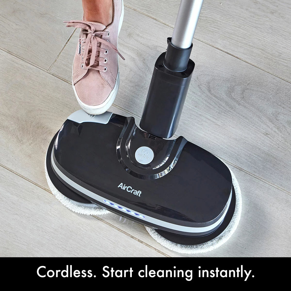 AirCraft PowerGlide Cordless Hard Floor Cleaner & Polisher Black + Extra Set