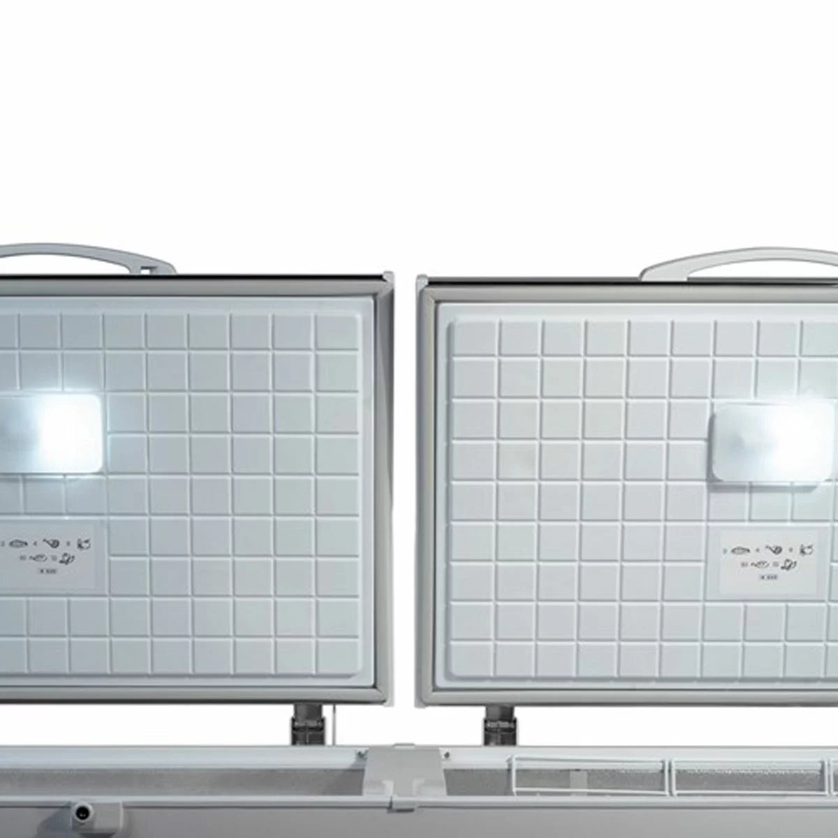 Contender FZC019 Commercial 655L Twin Lid Chest Freezer, D Rated in White