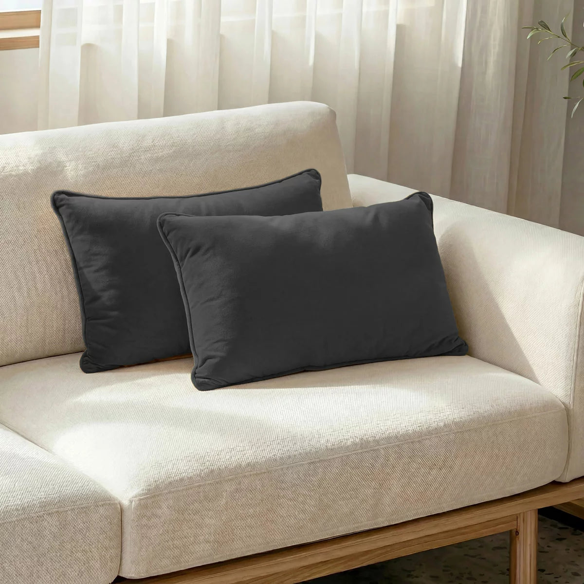 Sutton Place Collection Velvet Cushion 2 Pack, 35 x 55 cm