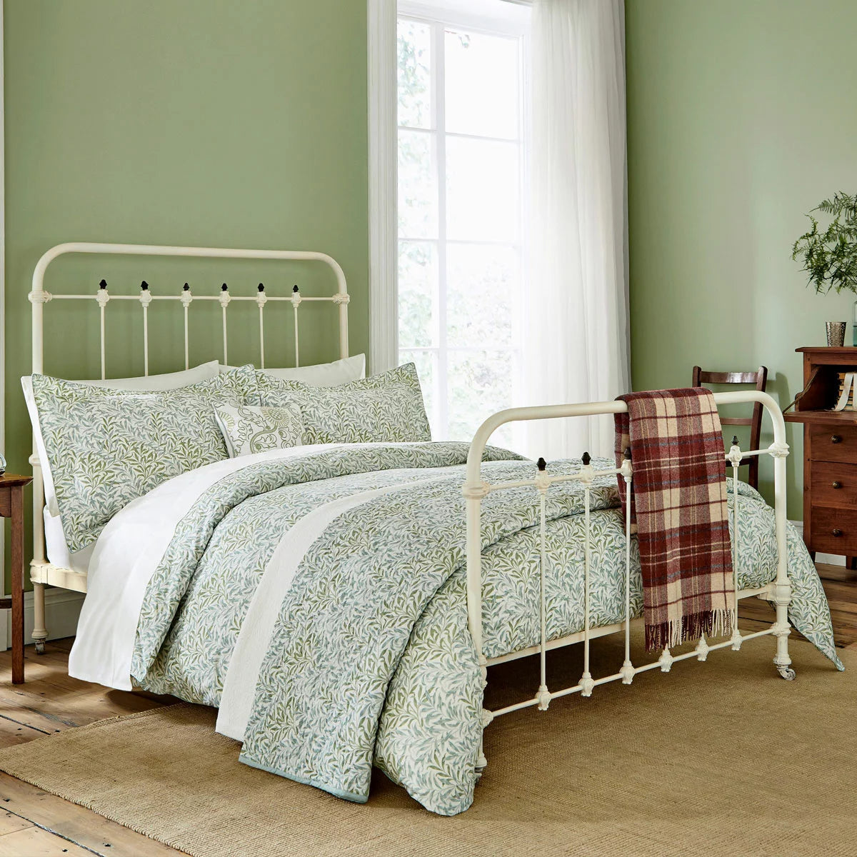 Morris & Co. Willow Boughs Green Duvet Cover Set, in 3 Sizes