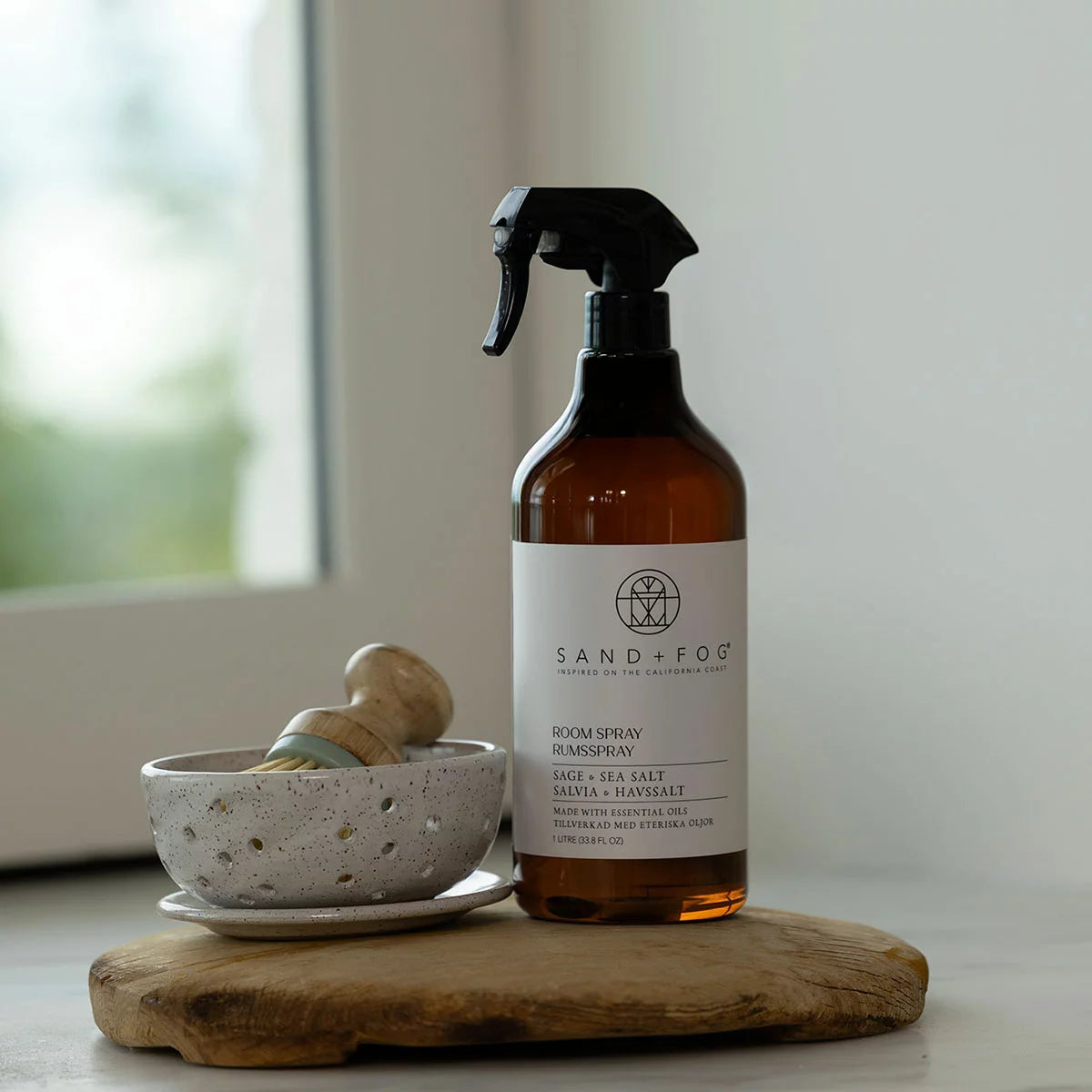 Sand & Fog Room Spray, 1 litre in 2 Fragrances