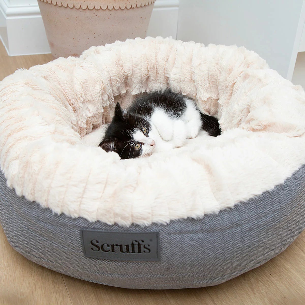 Scruffs® Ellen Donut Medium Bed, 55cm, view 2