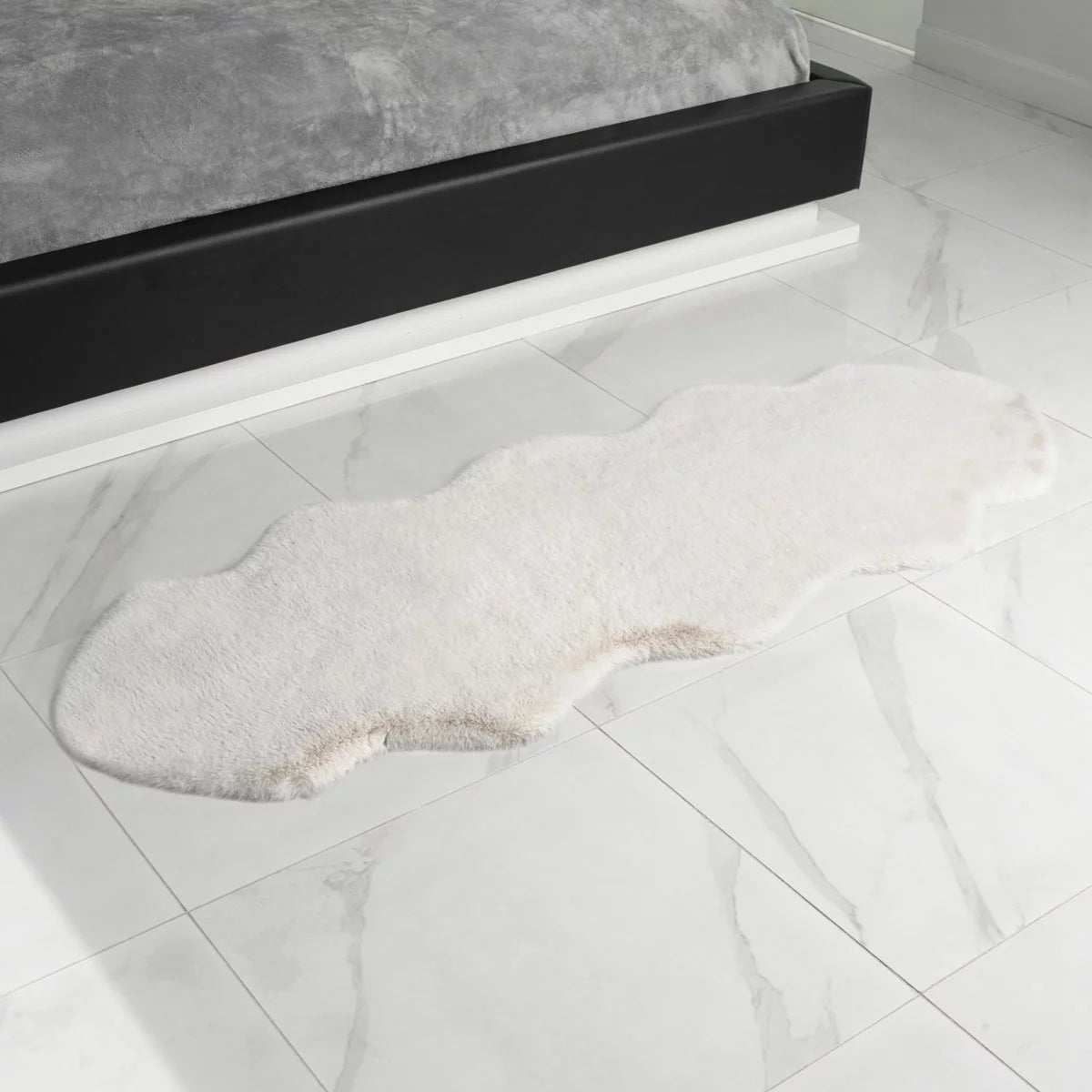 Mon Chateau Faux Fur Twin Rug, 60 x 177 cm, view 2