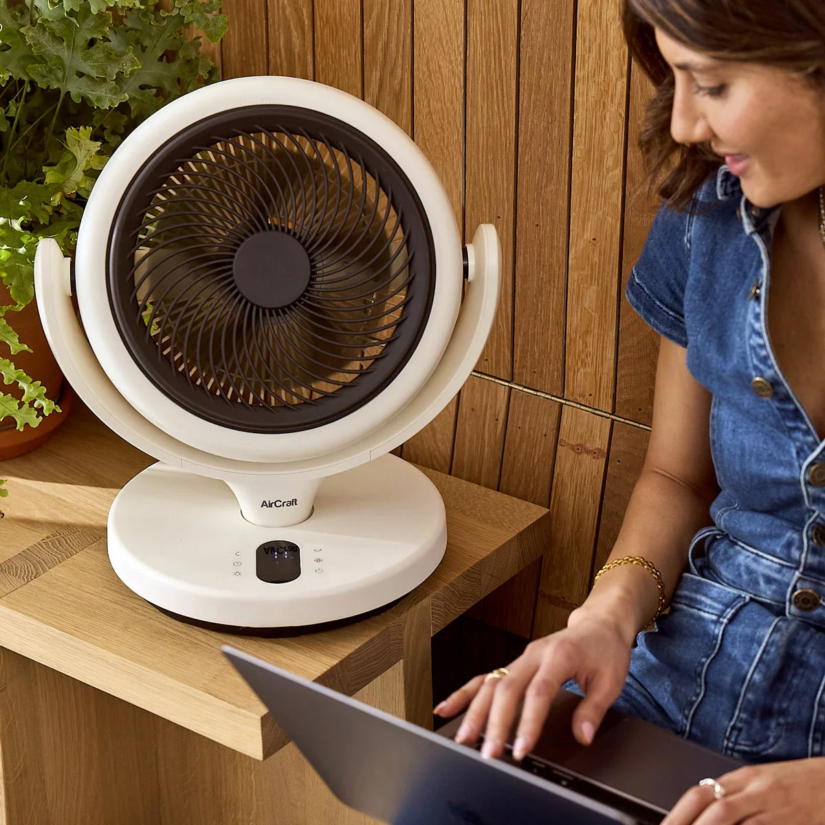 AirCraft LUME MINI Ultra Quiet Air Circulator Desktop Fan with Remote & Ambient