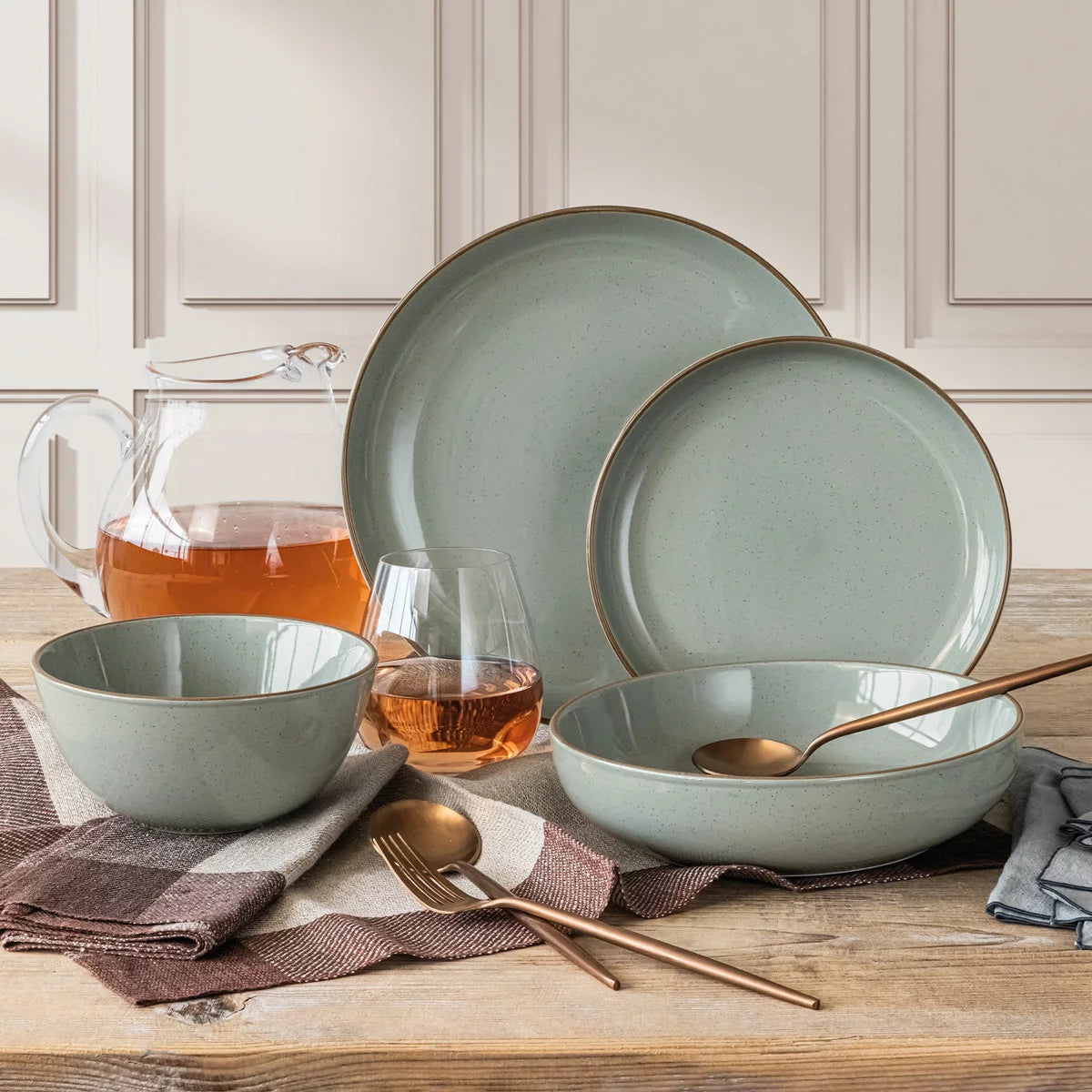 Over & Back Stoneware Dinnerware Set, 16 Piece