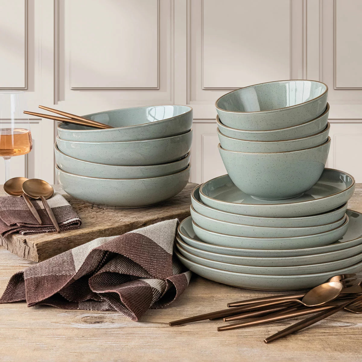 Over & Back Stoneware Dinnerware Set, 16 Piece