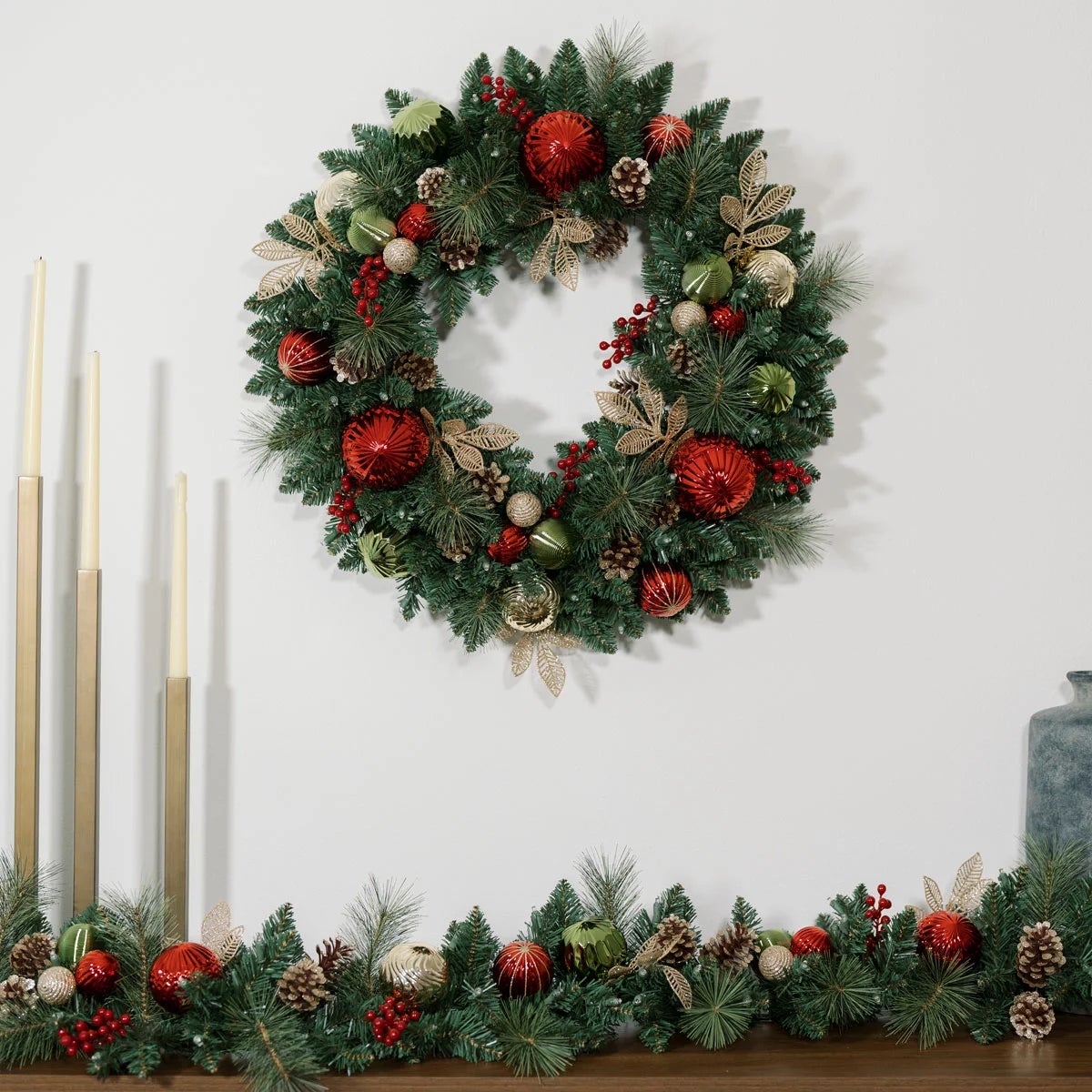 30 inch (76cm) Pre-Lit Decorated Wreath with 50 LED Lights, view 20