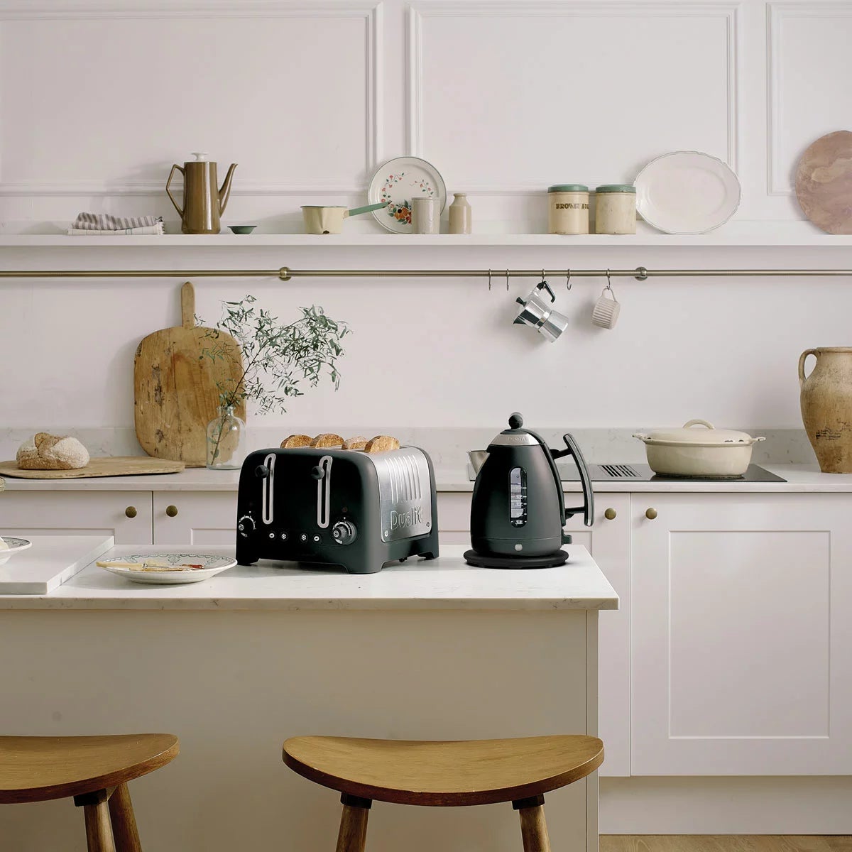 Dualit Lite Kettle & 4 Slot Toaster Bundle, Matt Black, view 4