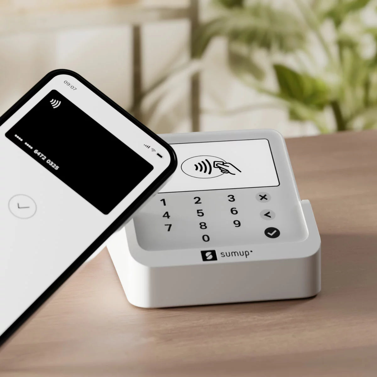 SumUp Solo Lite Card Reader & Charging Station