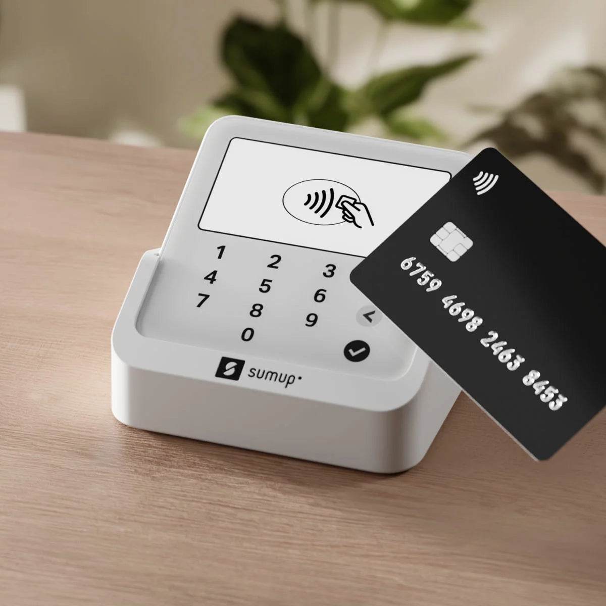 SumUp Solo Lite Card Reader & Charging Station
