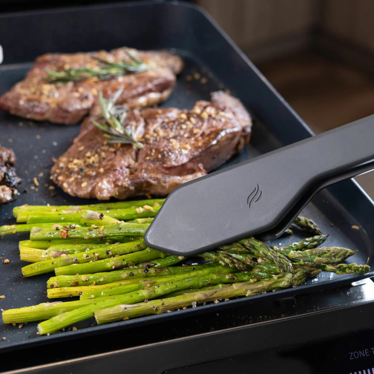 Blackstone E-Series 17" Tabletop Electric Griddle with Hood