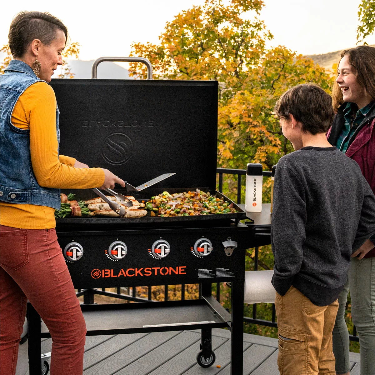 Blackstone 36" Griddle Gas Barbecue with Hood