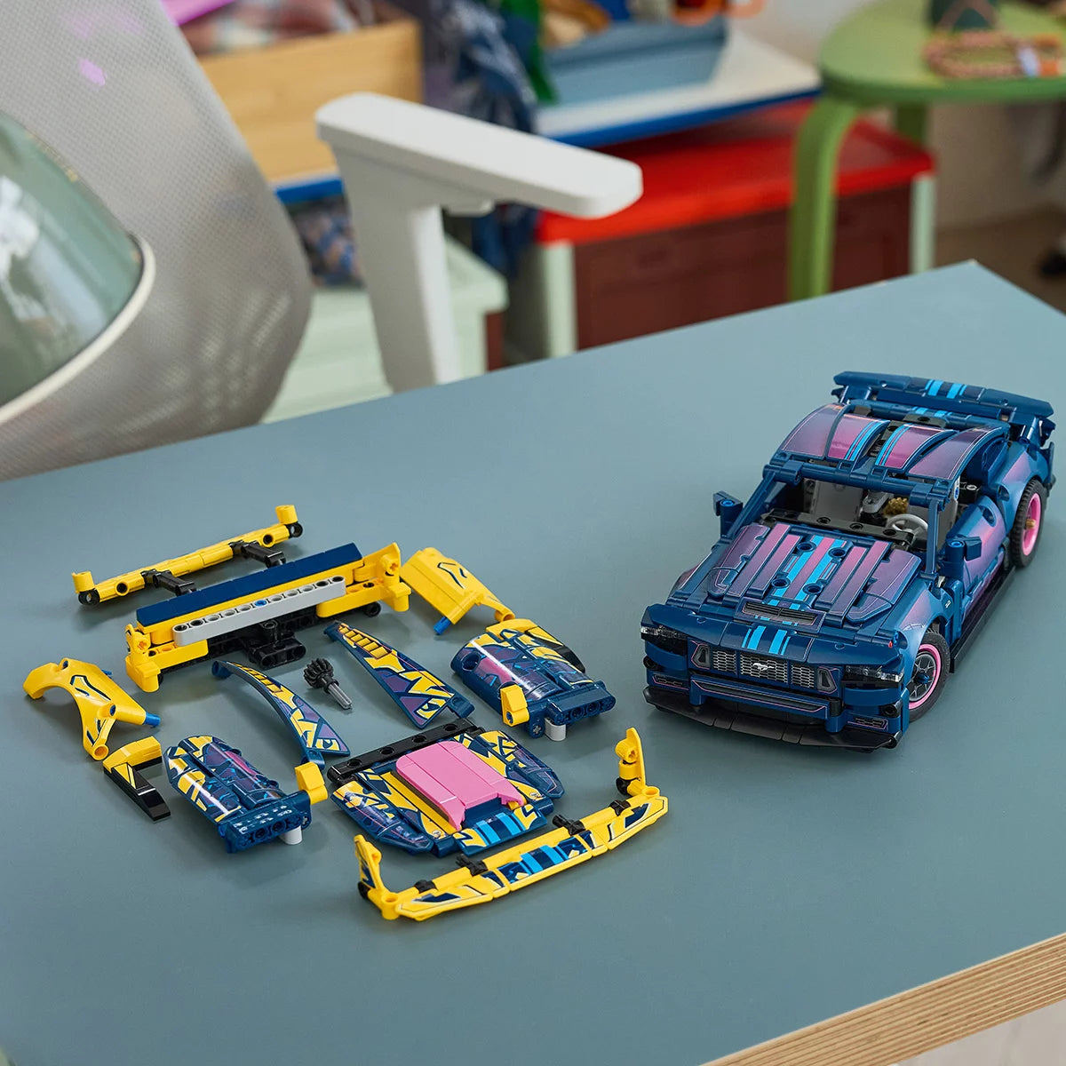 LEGO Technic Custom Garage Ford Mustang GT Car - Model 42236 (10+ Years)
