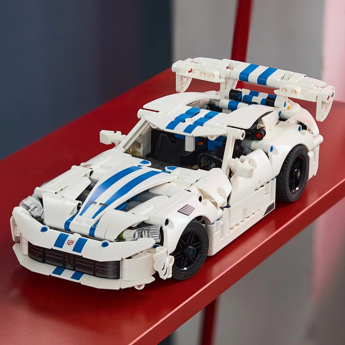 LEGO Technic Dodge Viper GTS-R Sports Car / Ferrari 488 PISTA Car - Model 42234/42235 (9+ Yrs), view 10